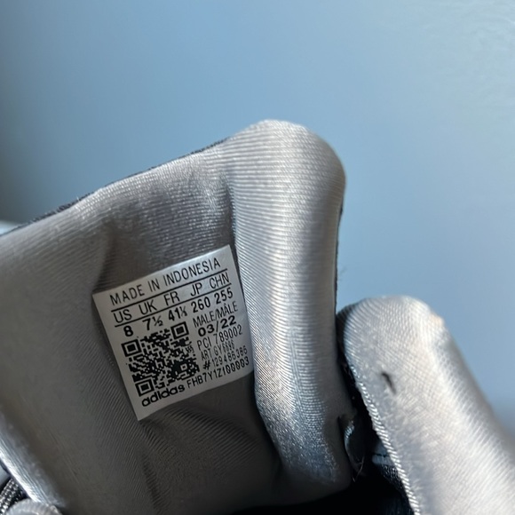 Adidas ZX22 Boost - Picture 5 of 6